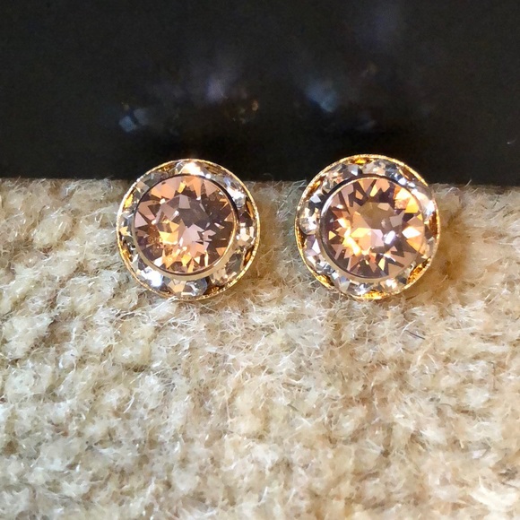 🎉LAST PAIR Host Pick⭐️ Champagne Rhinestone Studs - Picture 2 of 6
